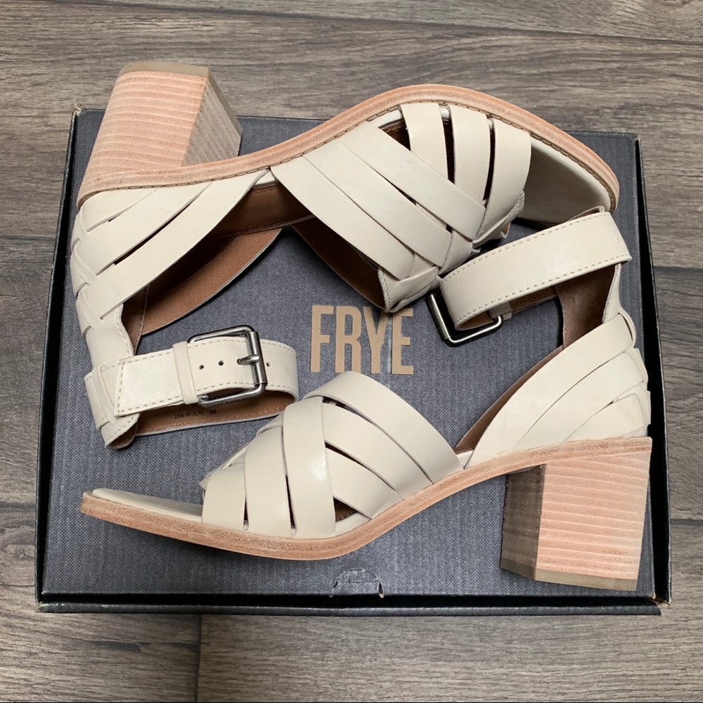 🆕 FRYE | Women Bianca Hurrache White Sandals - Picture 2 of 5